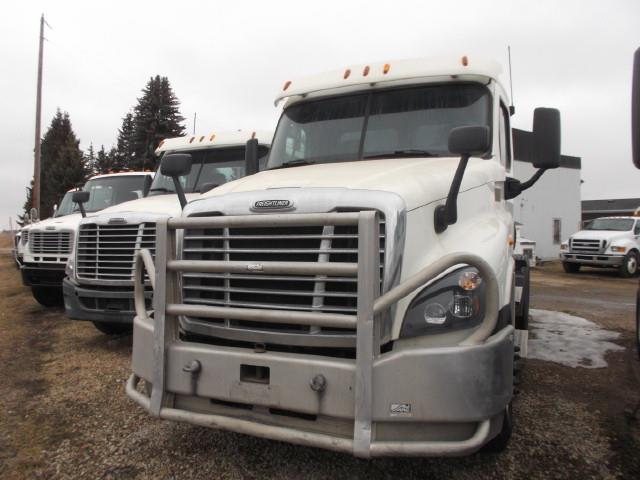 2015 FREIGHTLINER CASCADIA T/A 5TH WHEEL TRUCK